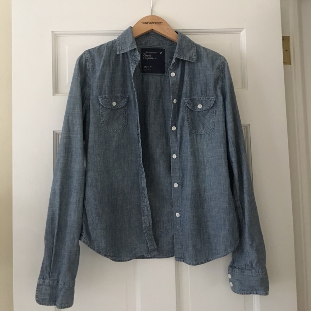 American Eagle button up